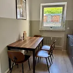 Sorgenfrei In ! - Im Eg Mit Privatparkplatz&balkon Coburg