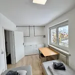 Apartment Sorgenfrei In ! - Im Eg Mit Privatparkplatz&balkon Coburg